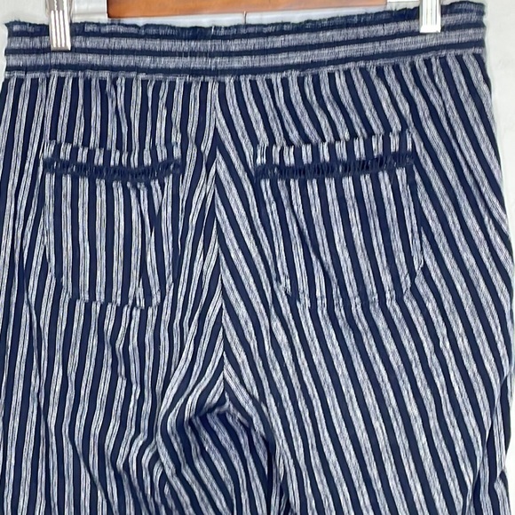 Jolt Navy Striped Wide Leg Pants - Picture 9 of 11